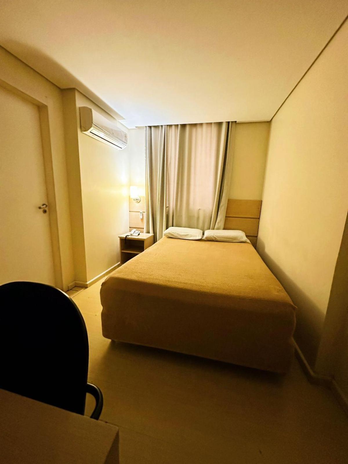 Umbu Hotel Porto Alegre - Centro Historico - Prox Aeroporto 15Min Bilik gambar