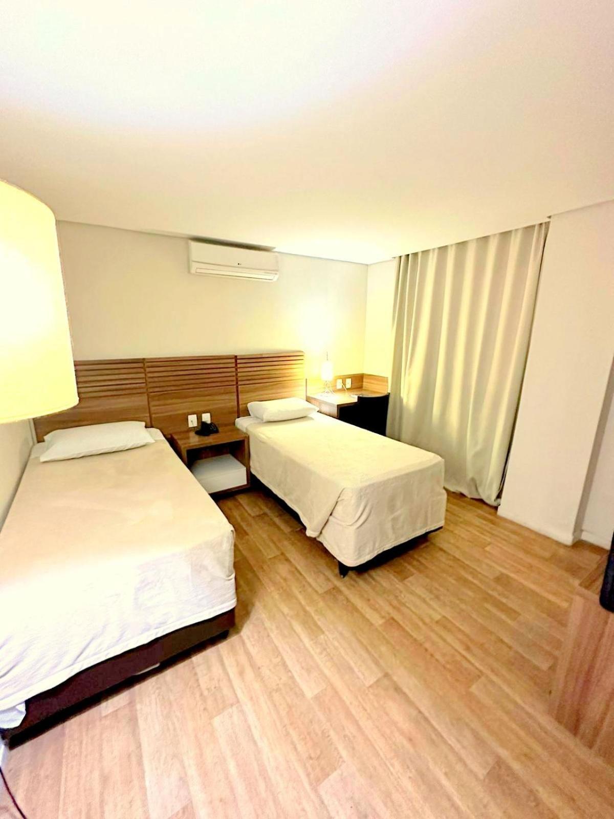 Umbu Hotel Porto Alegre - Centro Historico - Prox Aeroporto 15Min Bilik gambar