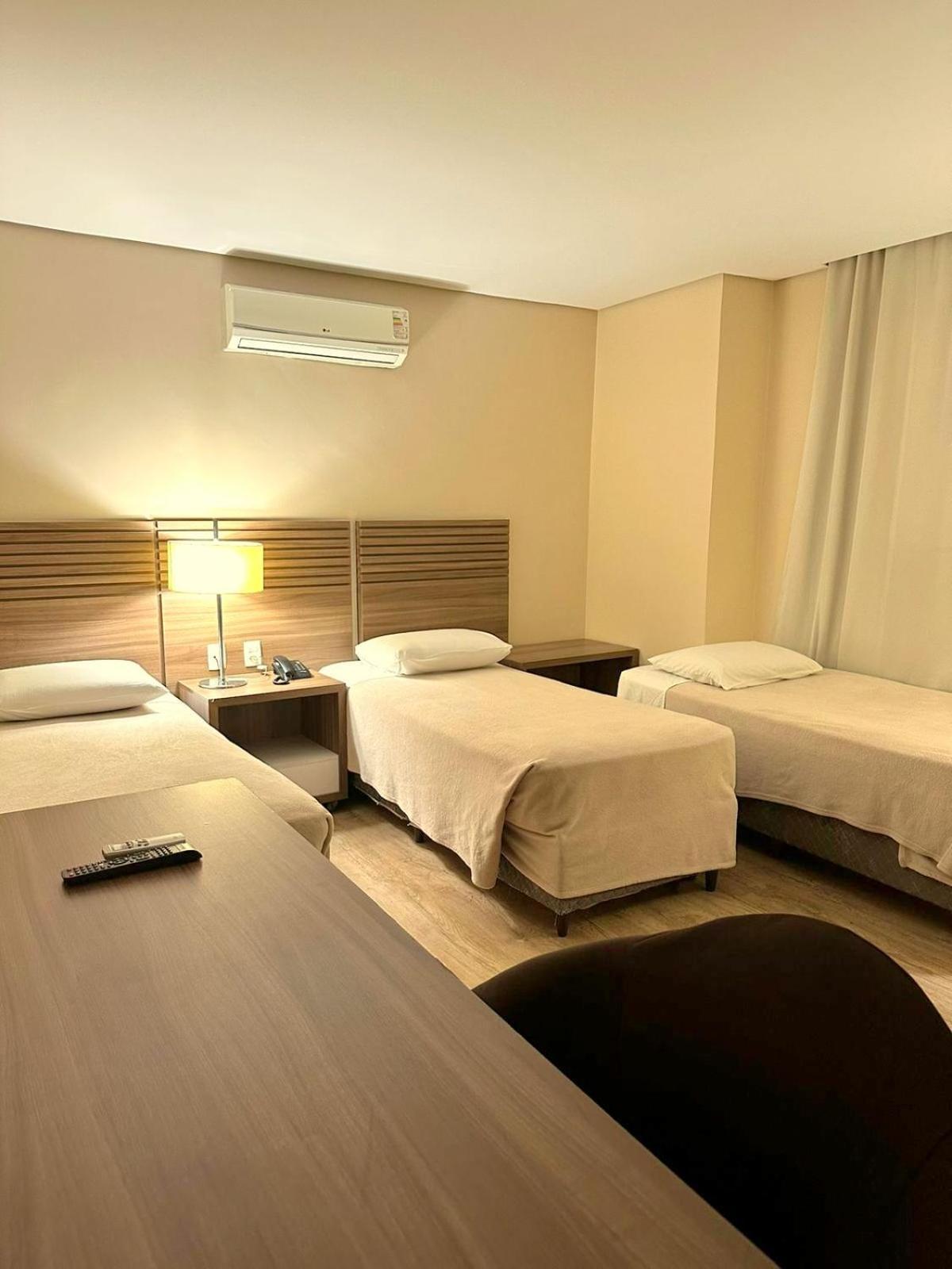 Umbu Hotel Porto Alegre - Centro Historico - Prox Aeroporto 15Min Bilik gambar