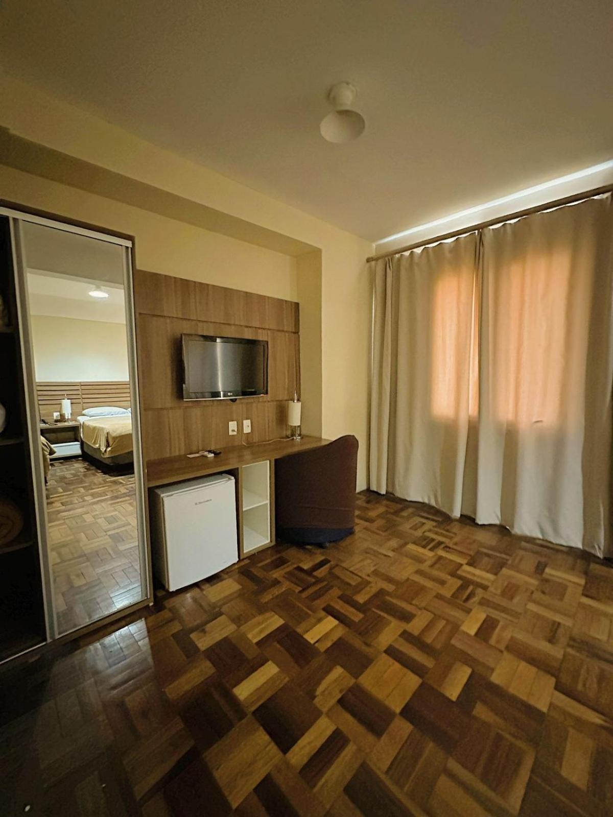 Umbu Hotel Porto Alegre - Centro Historico - Prox Aeroporto 15Min Bilik gambar